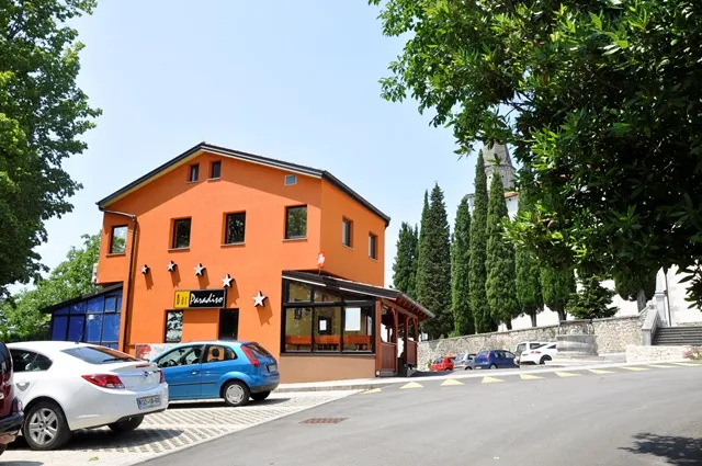 Paradizo Karst Apartments