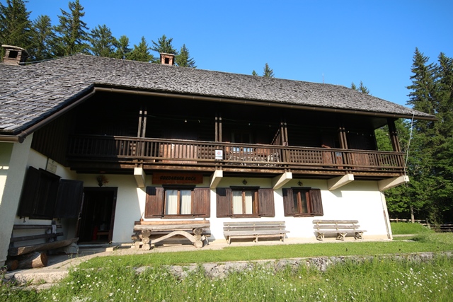 Forsthütte Mrzli studenec