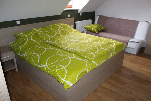 Hiša nasproti sonca – sobe in apartma
