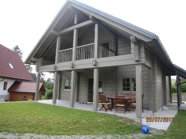 The Natura wooden wellness house at Rakitna