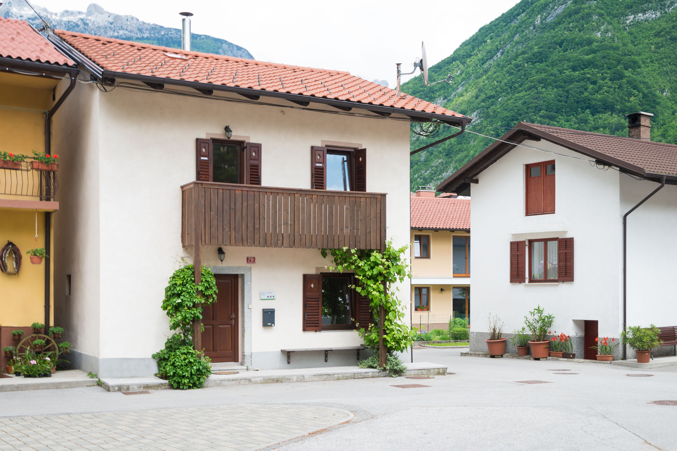 Polovnik Holiday House