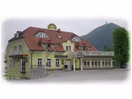 Jug Inn, Poljčane