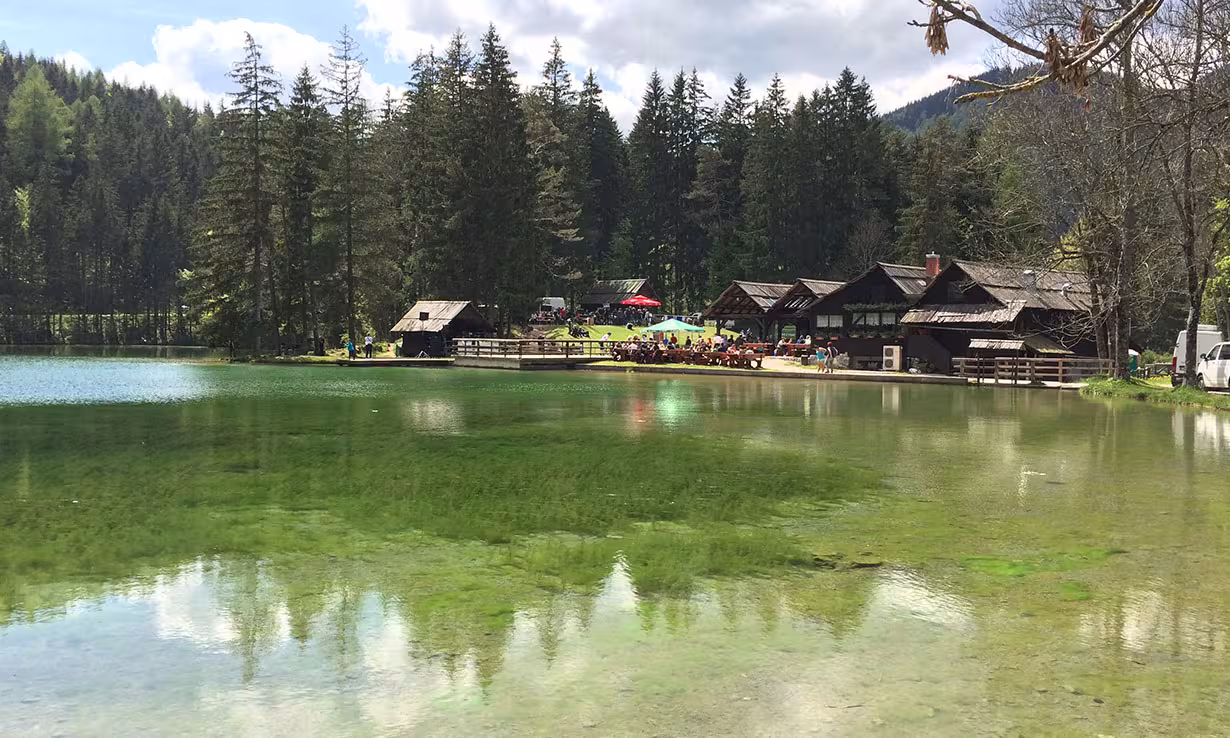 Gostišče ob Planšarskem jezeru Jezersko